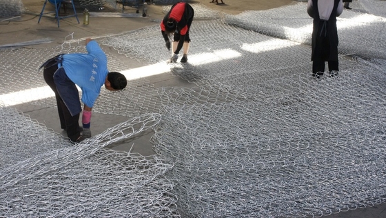 Gepersonaliseerde Galfan gelaste Gabion Basket 6 * 8CM Mesh Grootte slijtvastheid