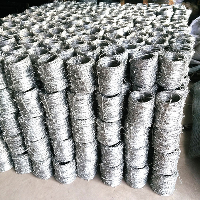 Tensile gegalvaniseerd PVC bedekt Razor Wire hek 2.0-4.0mm