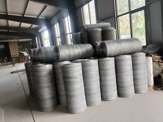 1.5 mm gegalvaniseerd ijzeren gaas hek voor kooien fabricage