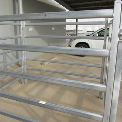 Gelast gegalvaniseerd gaas hek vee vee schapen varkens hek in rollen 300x48